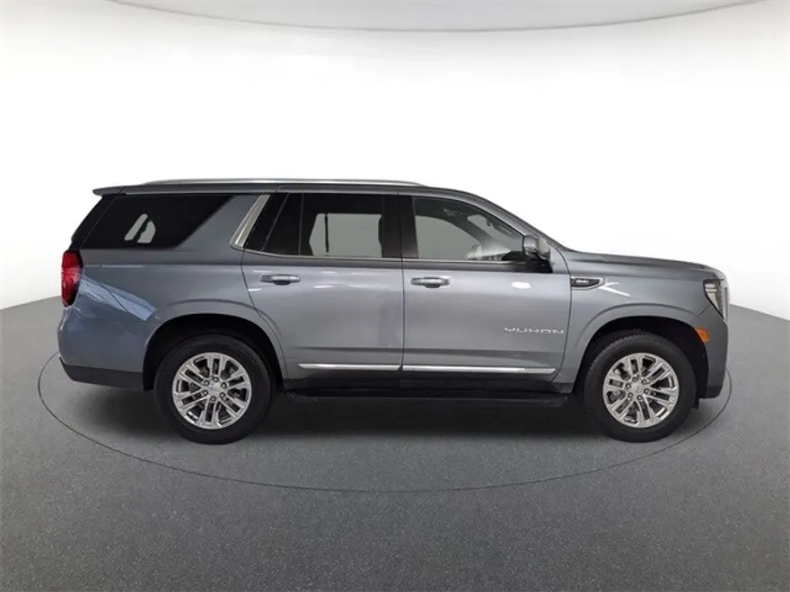 2022 Gmc Yukon SLT photo 1