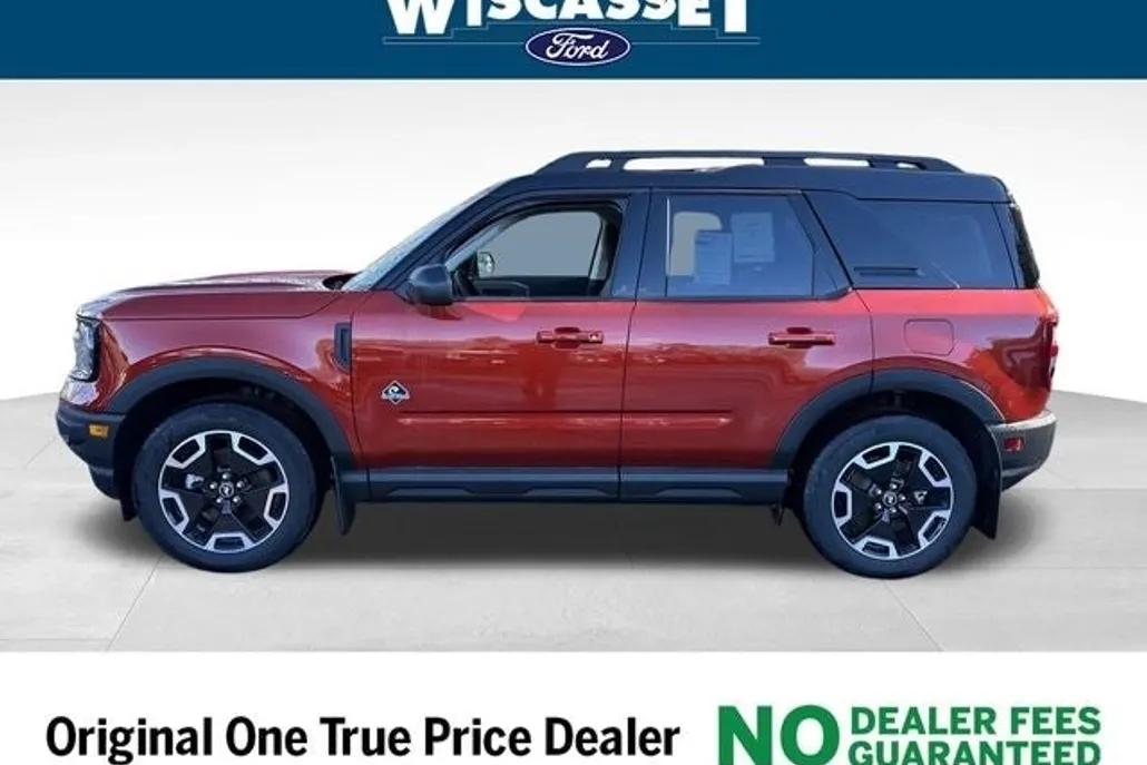 2024 Ford Bronco Sport Outer Banks photo 1