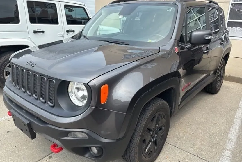 2018 Jeep Renegade Trailhawk photo 1