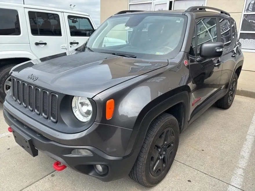 2018 Jeep Renegade Trailhawk photo 1