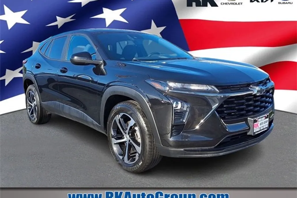 2024 Chevrolet Trax photo 1