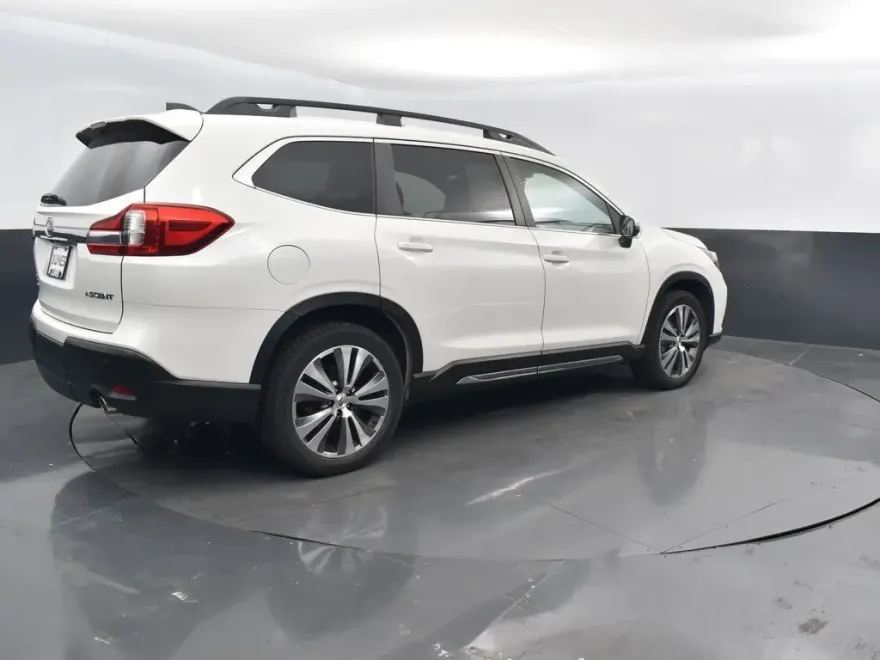 2021 Subaru Ascent Limited photo 1