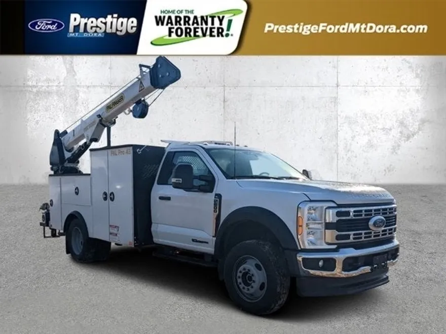 2024 Ford F-600 photo 1