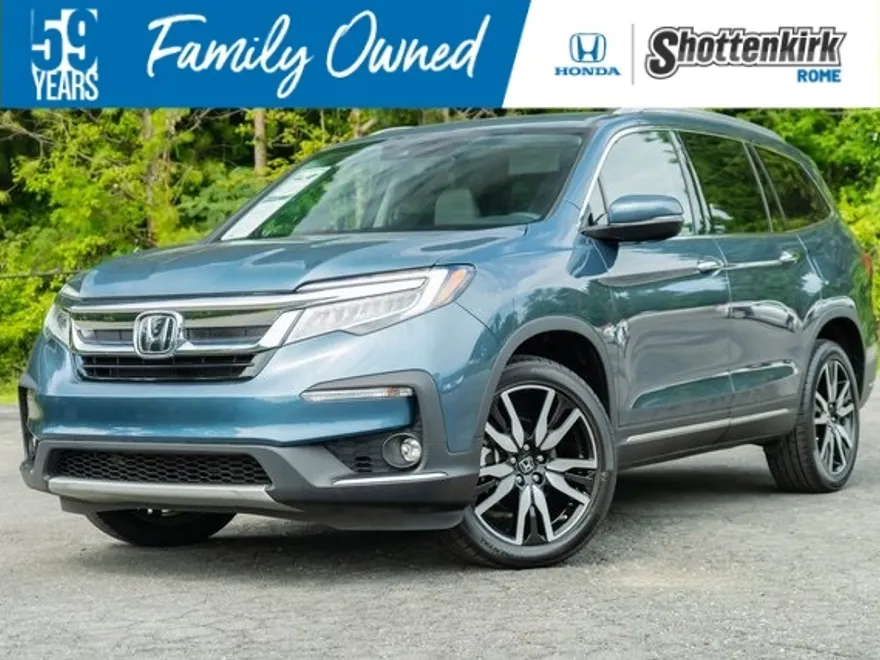 2022 Honda Pilot Touring photo 1
