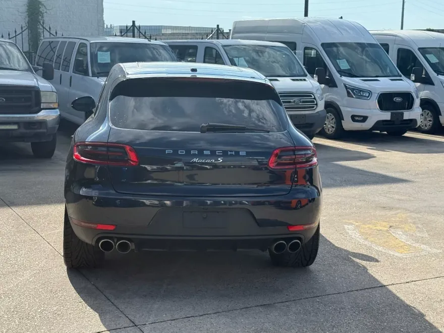 2017 Porsche Macan S photo 1