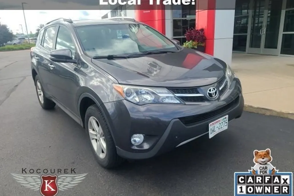 2013 Toyota RAV4 XLE photo 1