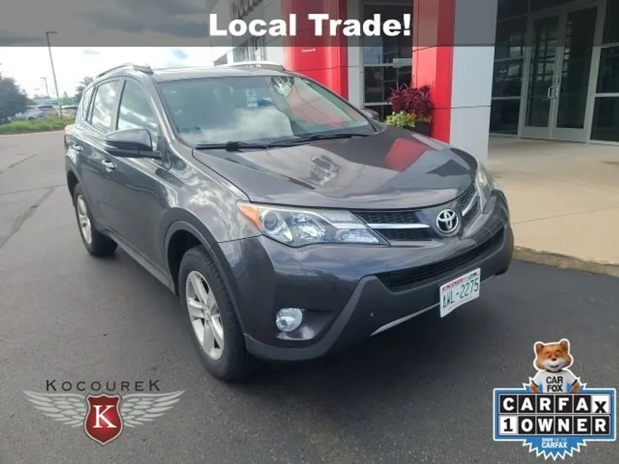2013 Toyota RAV4 XLE photo 1