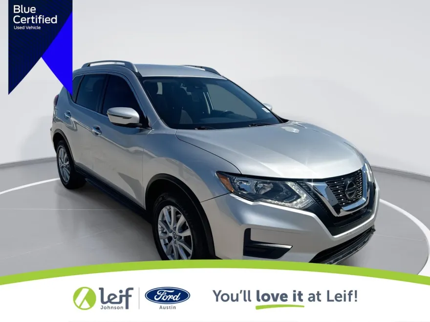 2020 Nissan Rogue SV photo 1