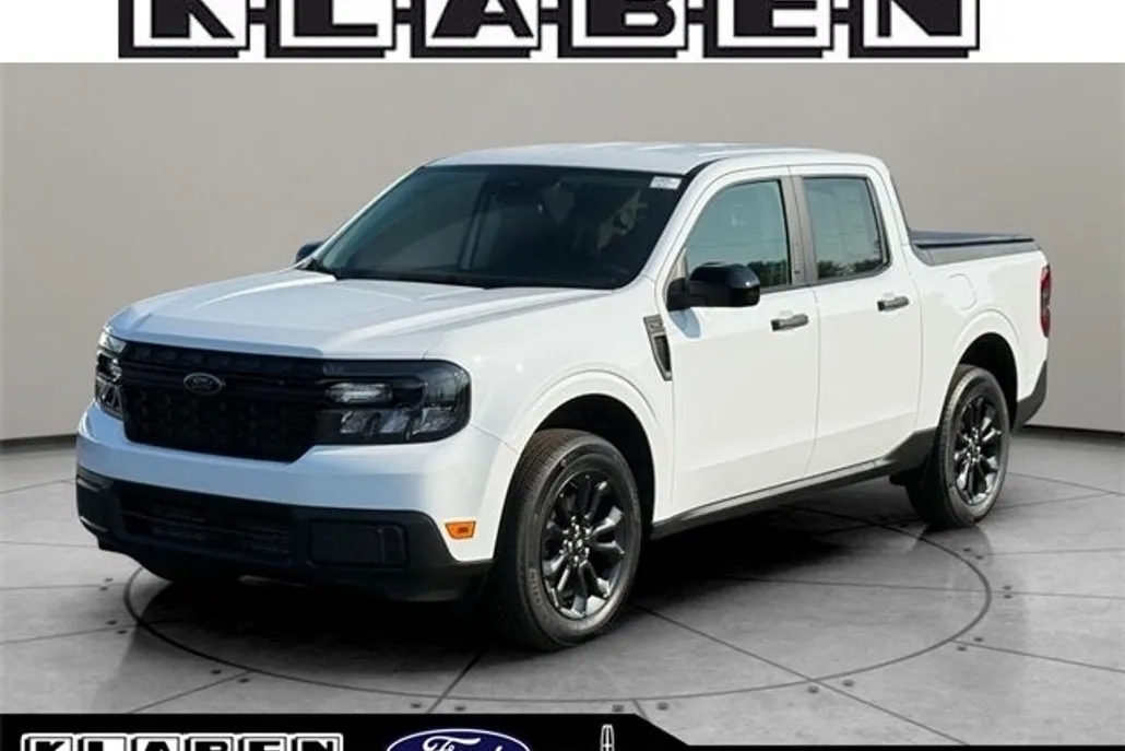 2023 Ford Maverick XLT photo 1