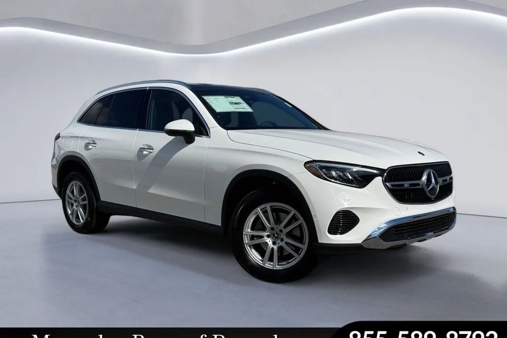 2025 Mercedes Benz GLC 300 4MATIC photo 1