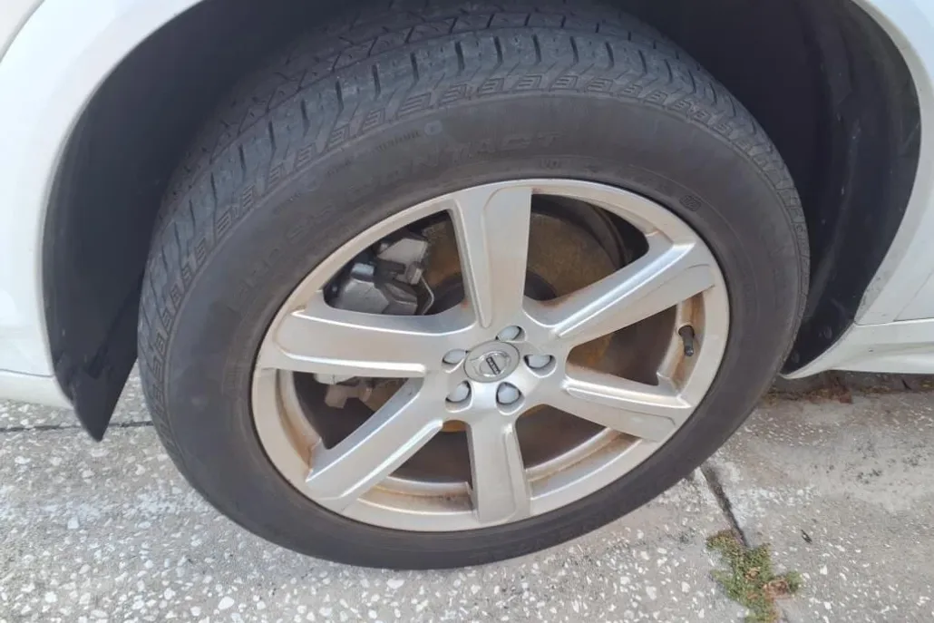2024 Volvo XC90 B5 Core photo 1