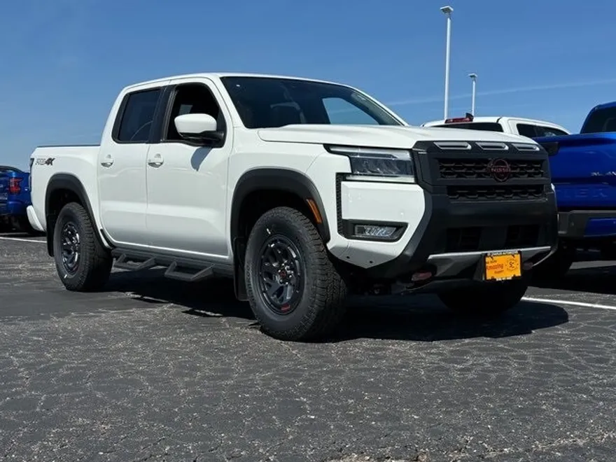 2025 Nissan Frontier PRO-4X photo 1