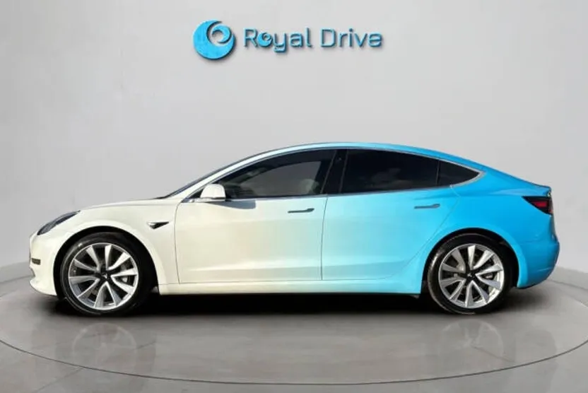 2018 Tesla Model 3 Long Range photo 1
