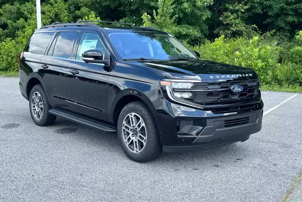 2025 Ford Expedition photo 1