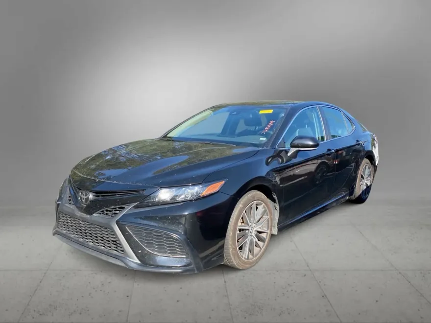 2023 Toyota Camry SE photo 1