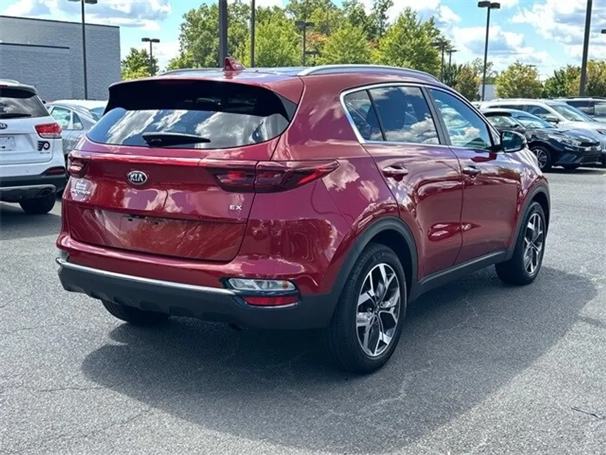 2020 Kia Sportage EX photo 1