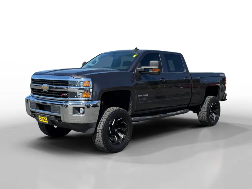 2015 Chevrolet Silverado 2500HD LT photo 1