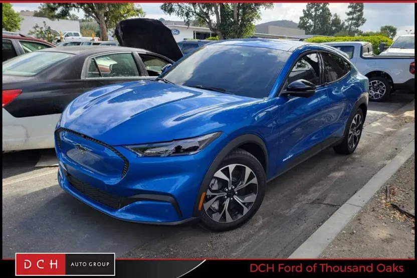 2025 Ford Mustang Mach-E Select photo 1