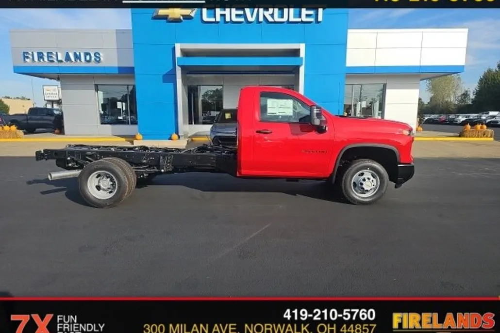 2026 Chevrolet Silverado 3500HD Work Truck photo 1