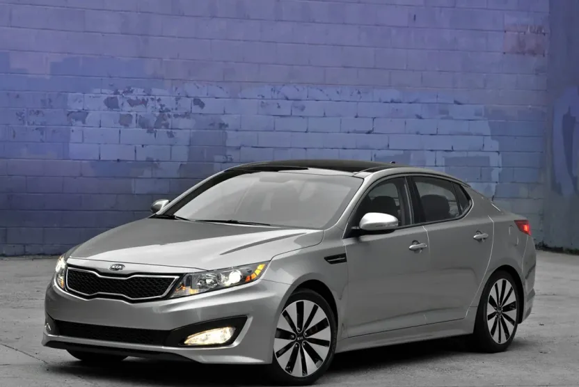 2011 Kia Optima EX photo 1