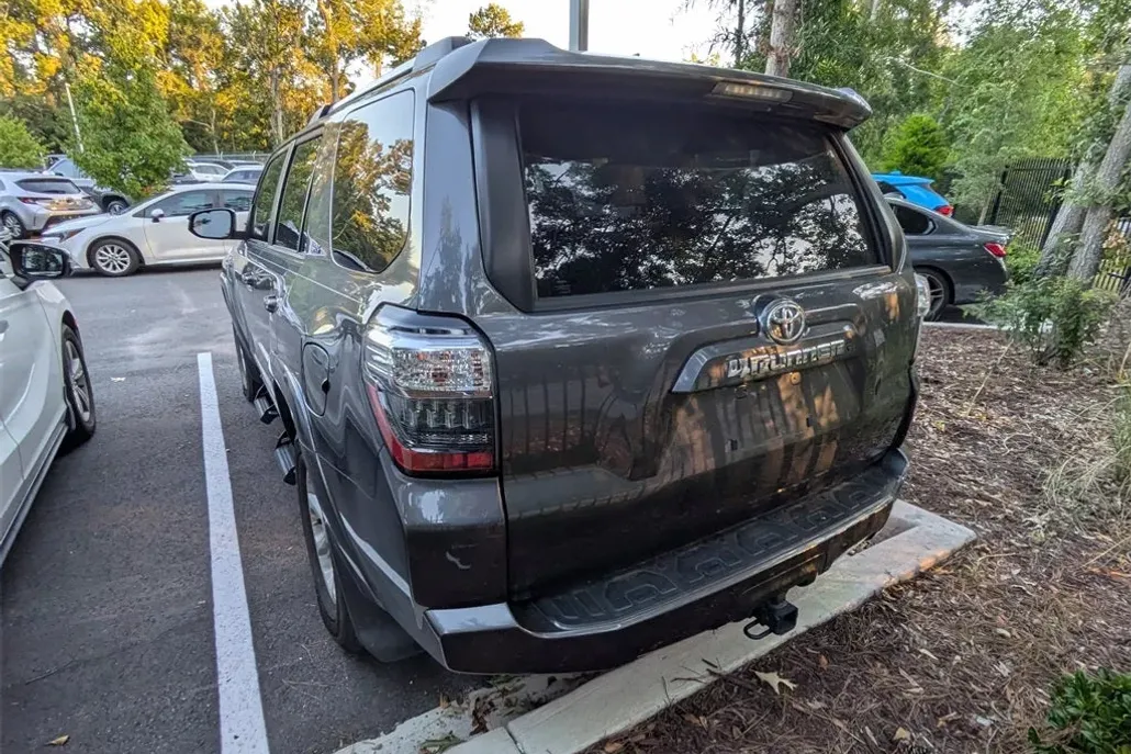 2022 Toyota 4Runner SR5 Premium photo 1
