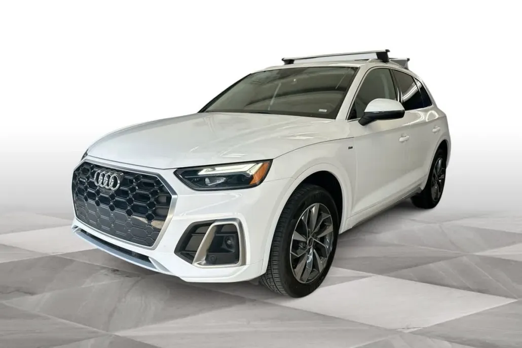 2024 Audi Q5 S line Premium Plus photo 1