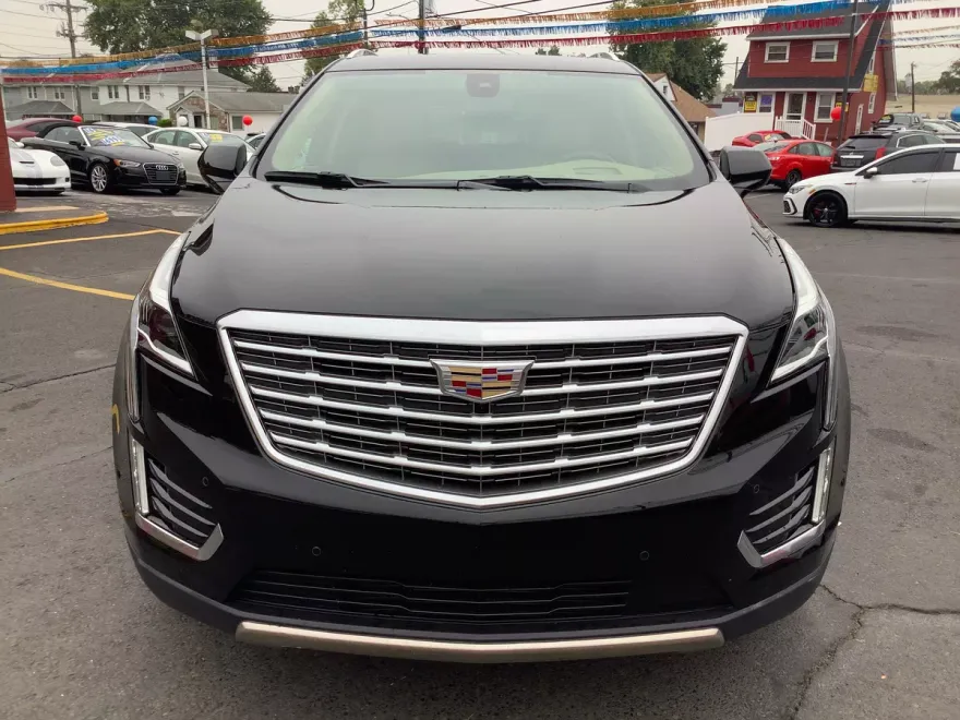 2019 Cadillac XT5 Platinum photo 1