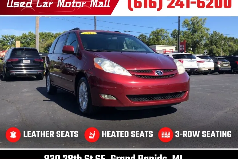 2010 Toyota Sienna Limited photo 1