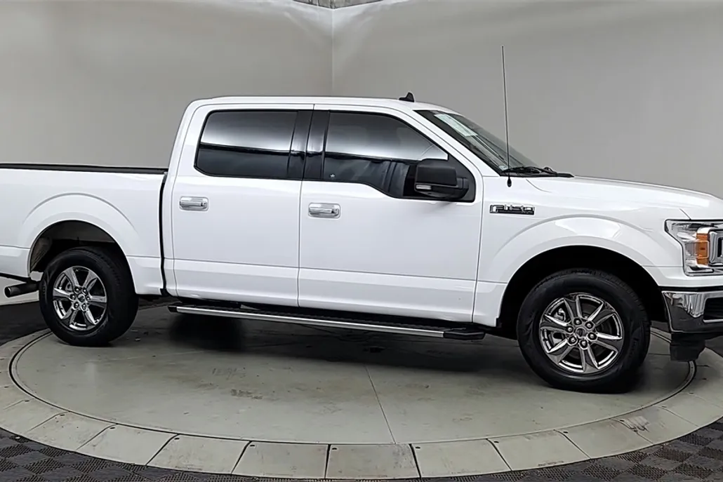 2020 Ford F-150 XLT photo 1