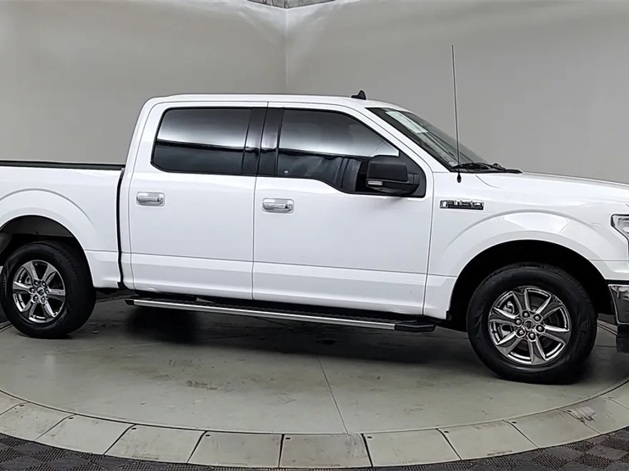 2020 Ford F-150 XLT photo 1