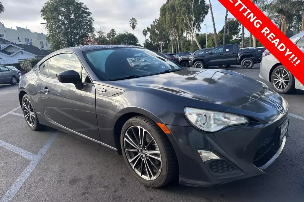 2016 Scion FR-S Base photo 1