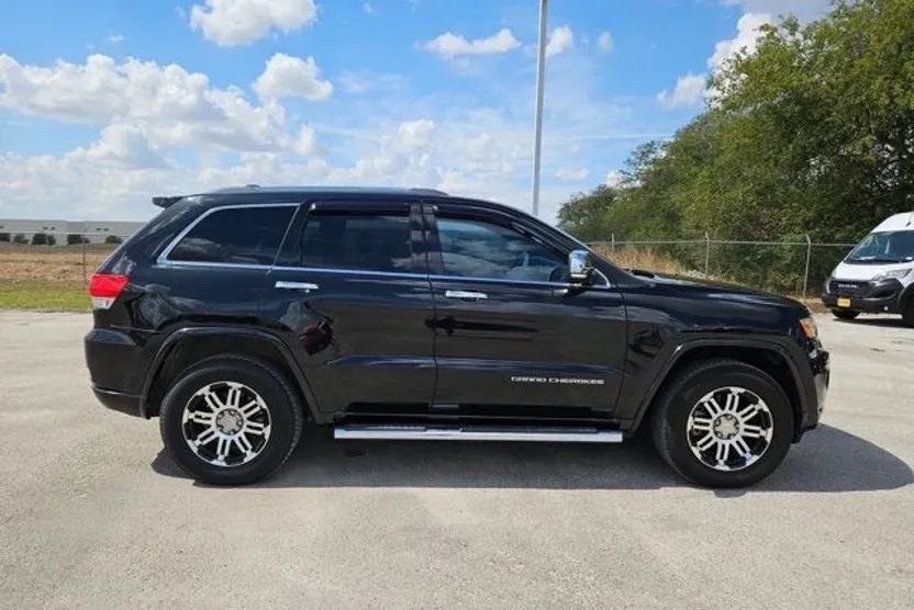 2015 Jeep Grand Cherokee Overland photo 1