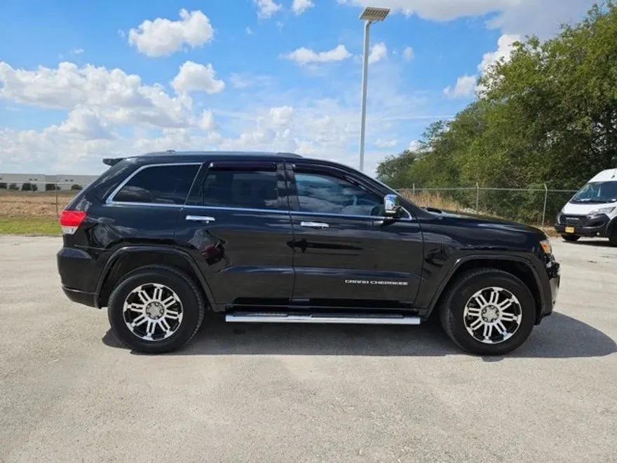 2015 Jeep Grand Cherokee Overland photo 1