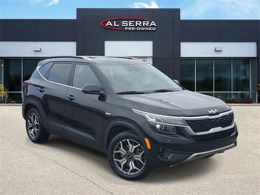 2023 Kia Seltos EX photo 1