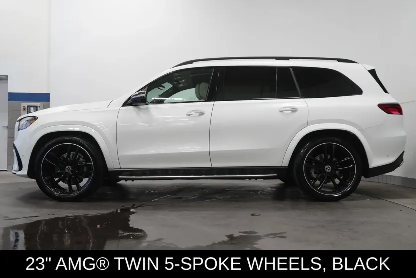 2025 Mercedes Benz GLS 580 4MATIC photo 1