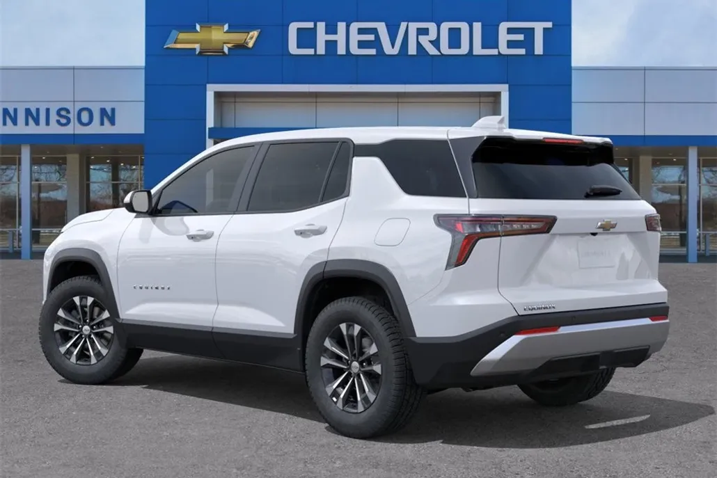 2026 Chevrolet Equinox LT photo 1