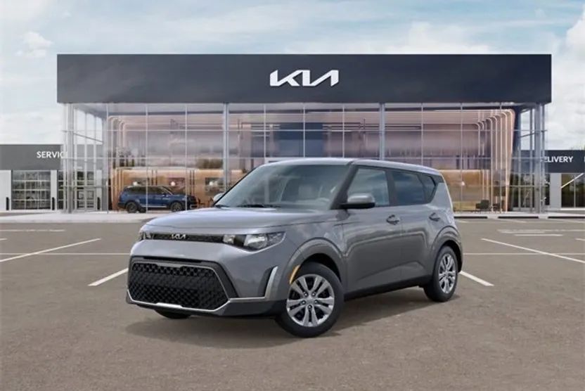2025 Kia Soul LX photo 1