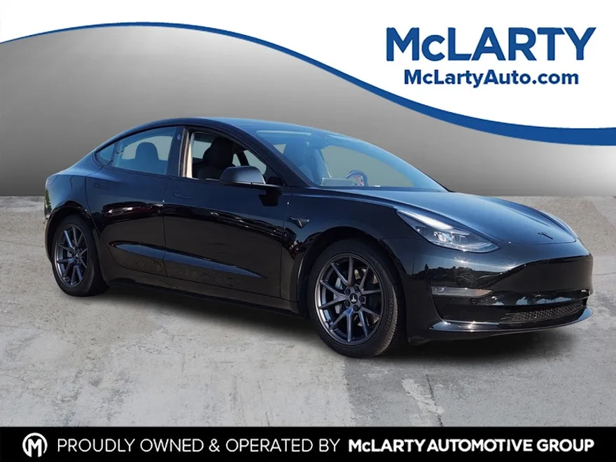 2021 Tesla Model 3 Standard Range Plus photo 1