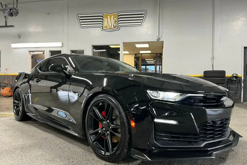 2024 Chevrolet Camaro 2SS photo 1