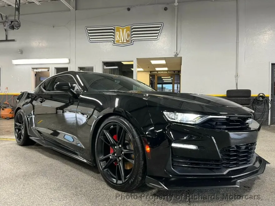 2024 Chevrolet Camaro 2SS photo 1