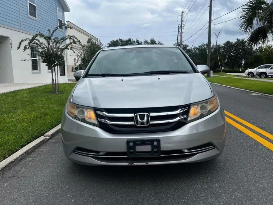 2015 Honda Odyssey EX-L photo 1