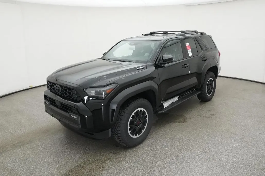2025 Toyota 4Runner TRD Off-Road photo 1