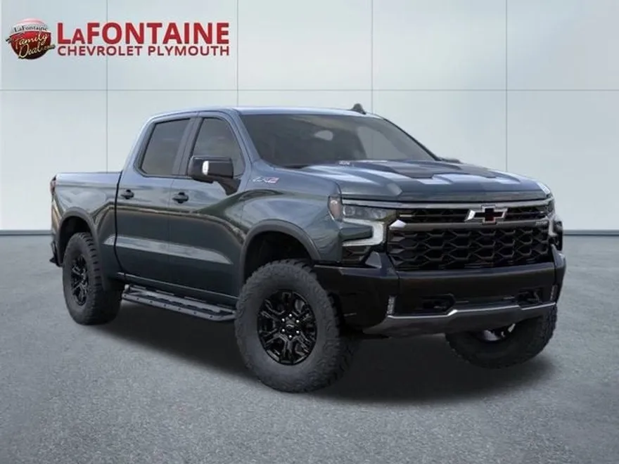 2025 Chevrolet Silverado 1500 ZR2 photo 1