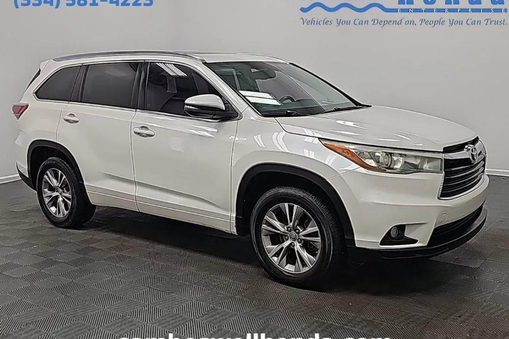 2015 Toyota Highlander Base Hybrid photo 1