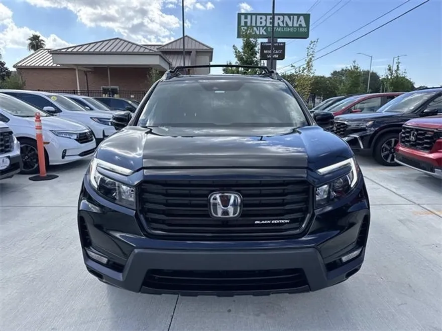 2023 Honda Ridgeline Black Edition photo 1
