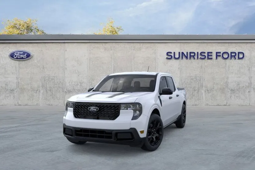 2025 Ford Maverick XLT photo 1