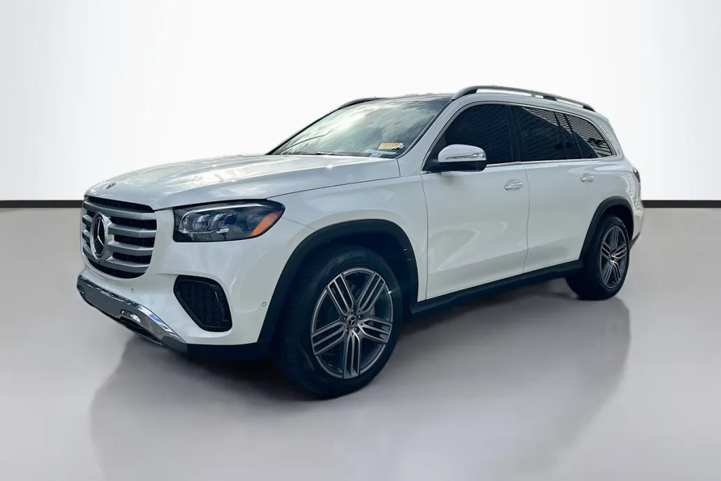2024 Mercedes Benz GLS 450 4MATIC photo 1