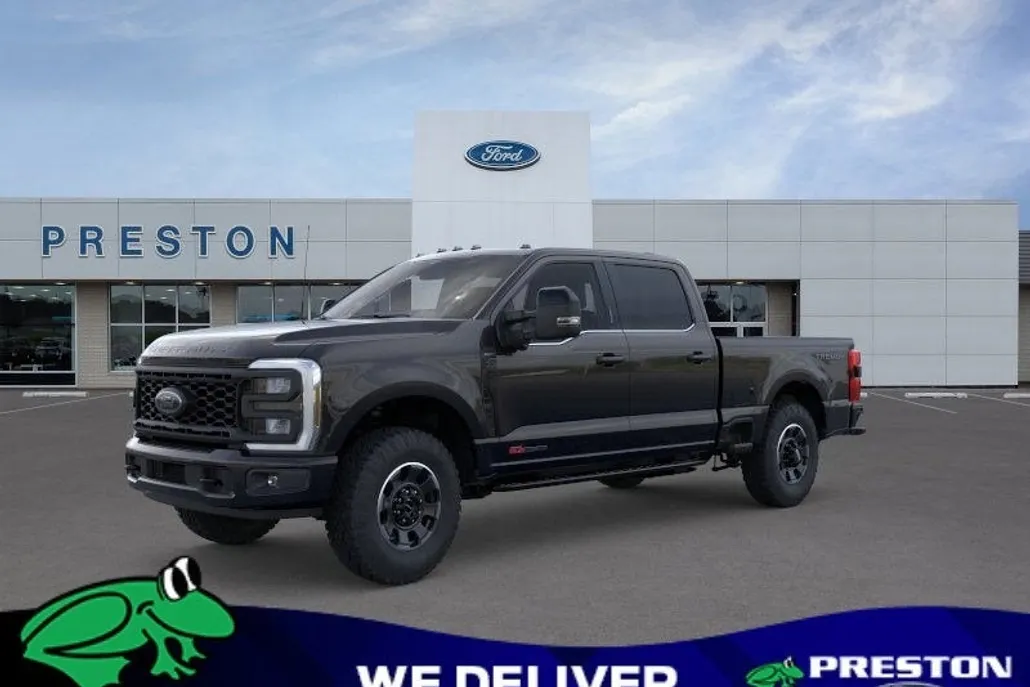 2025 Ford F-350 Lariat photo 1