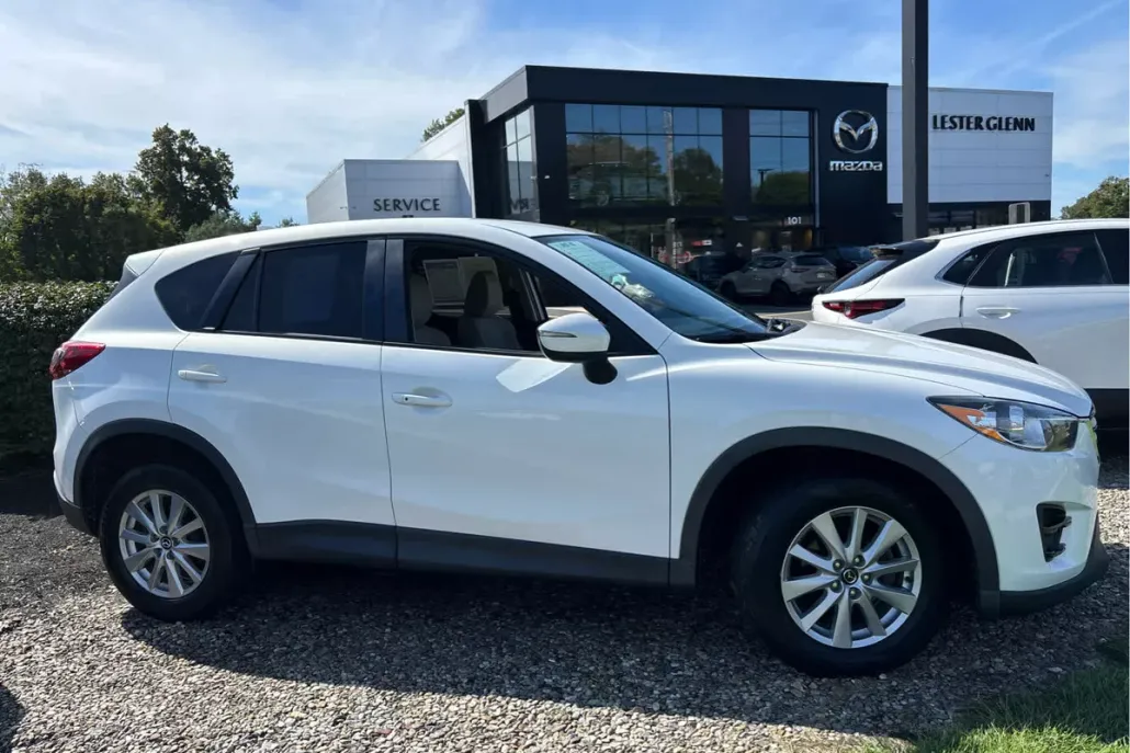 2016 Mazda CX-5 Touring photo 1