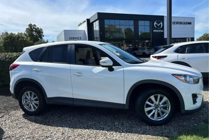 2016 Mazda CX-5 Touring photo 1